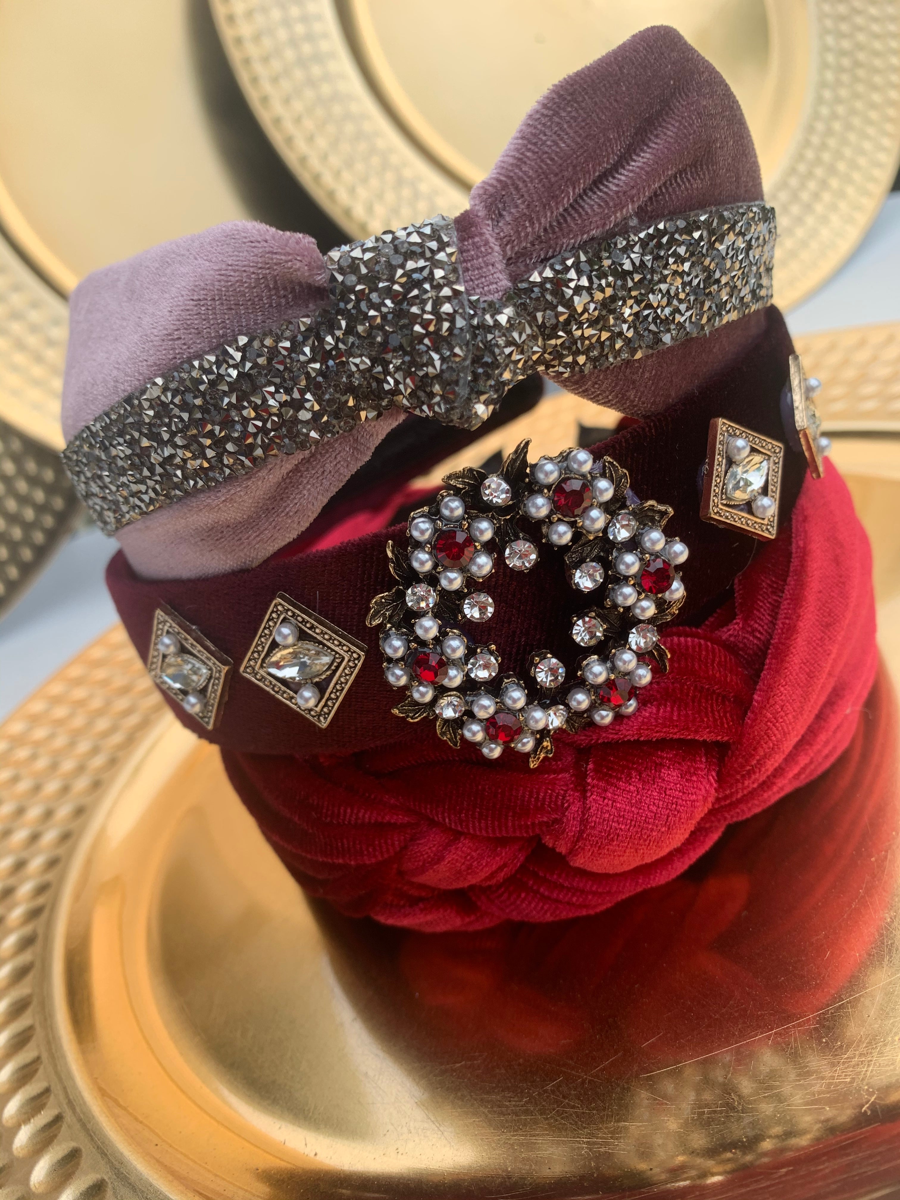 4 pieces set. 3 headband 1 pair of earring.