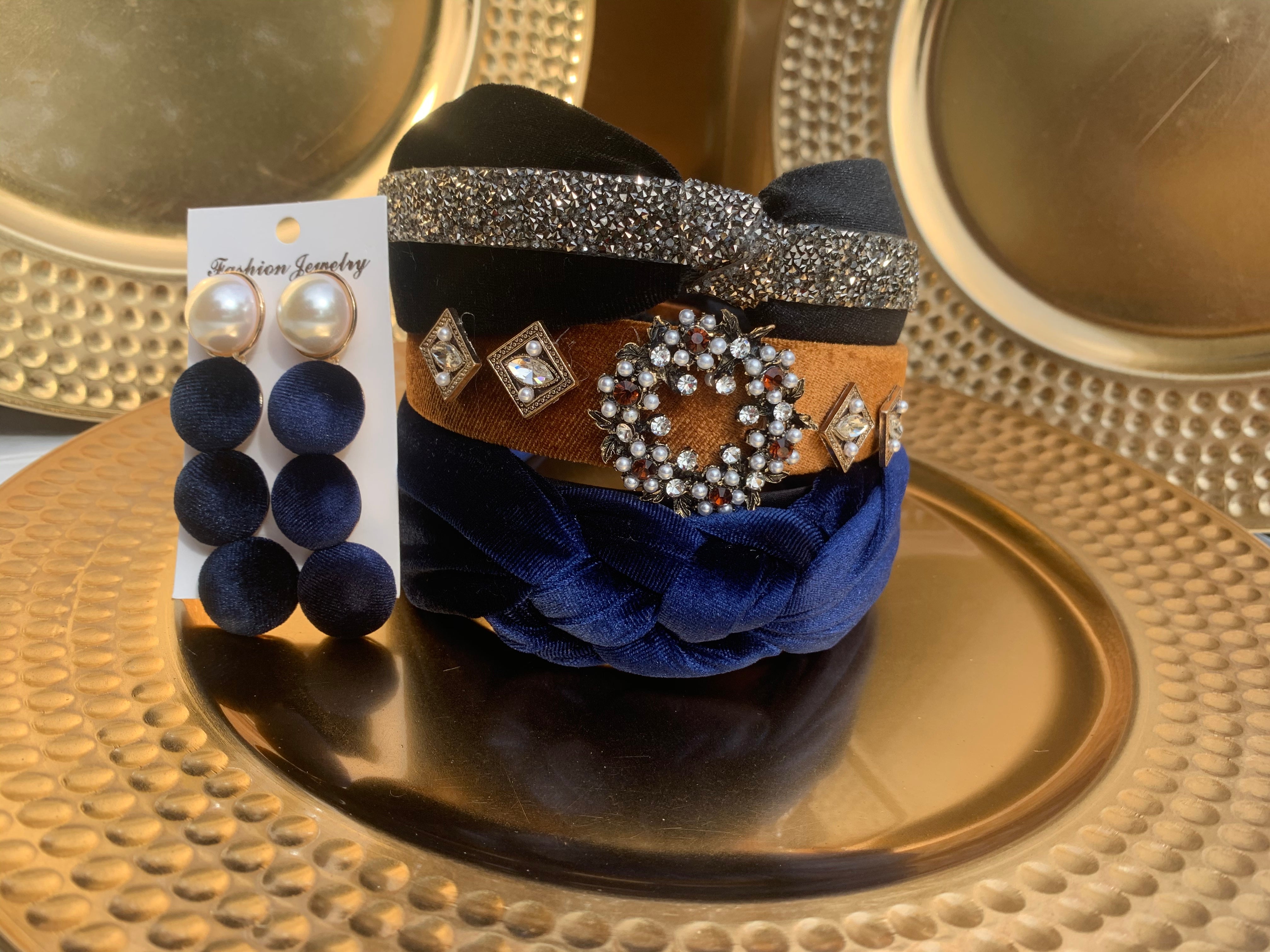 4 pieces set: 3 headbands 1 pair of earrings. Holiday looks New Year's eve looks Christmas looks