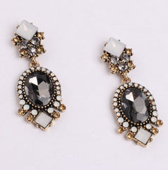 Fashion Earring.