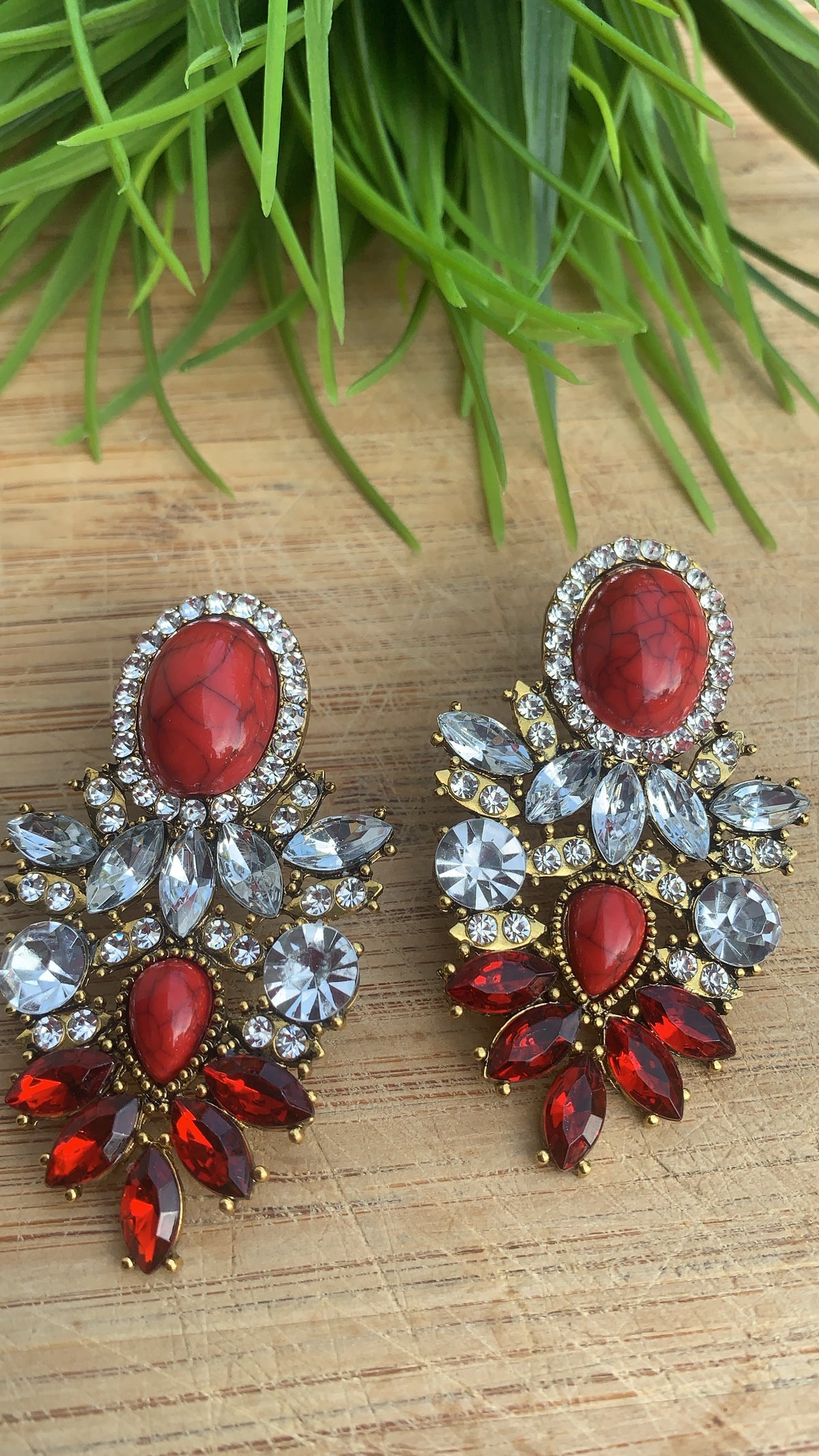 Rhinestone stone earrings