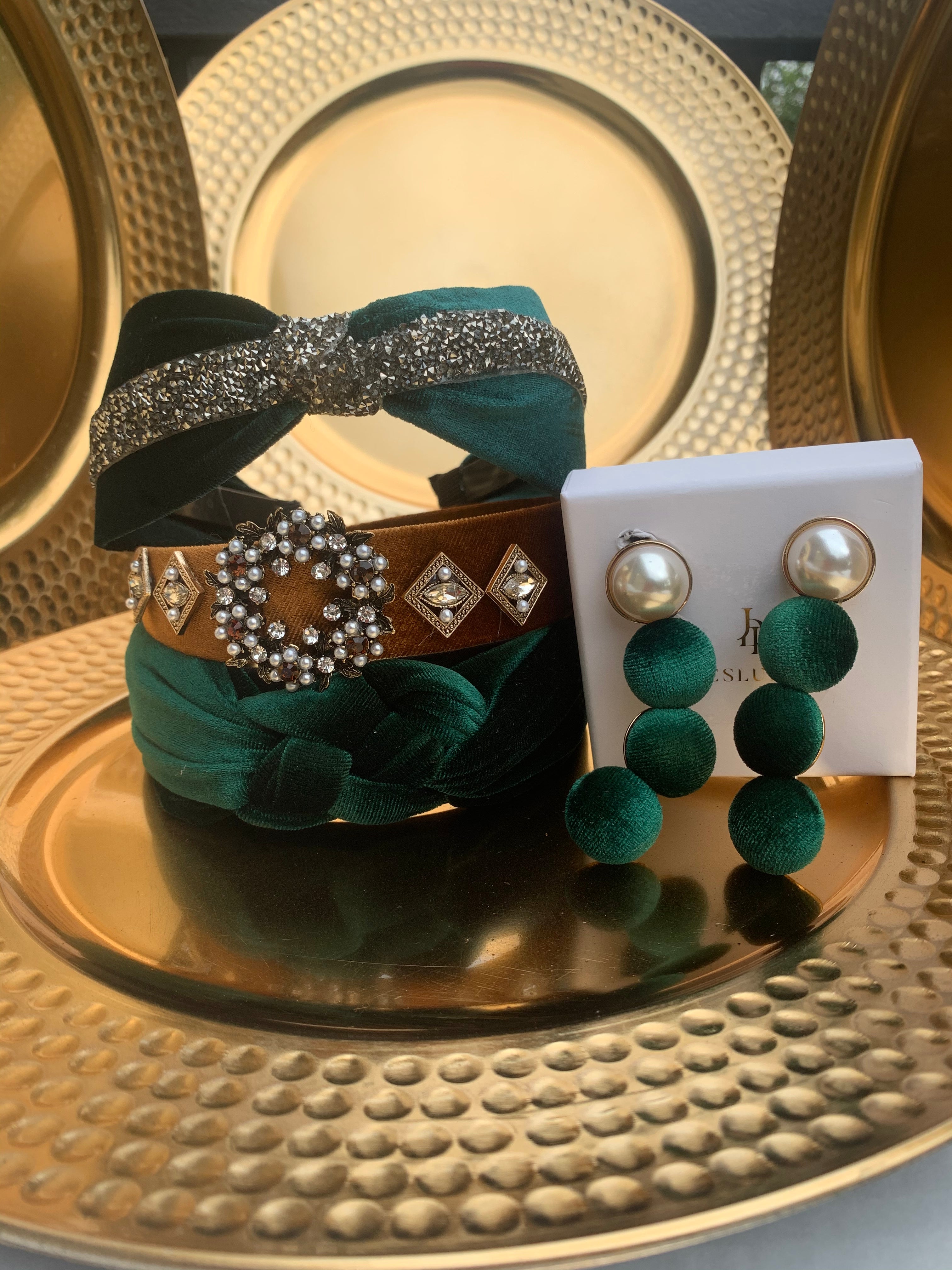 Holiday Looks. 4 pieces set:  3 headband 1 pair of earring