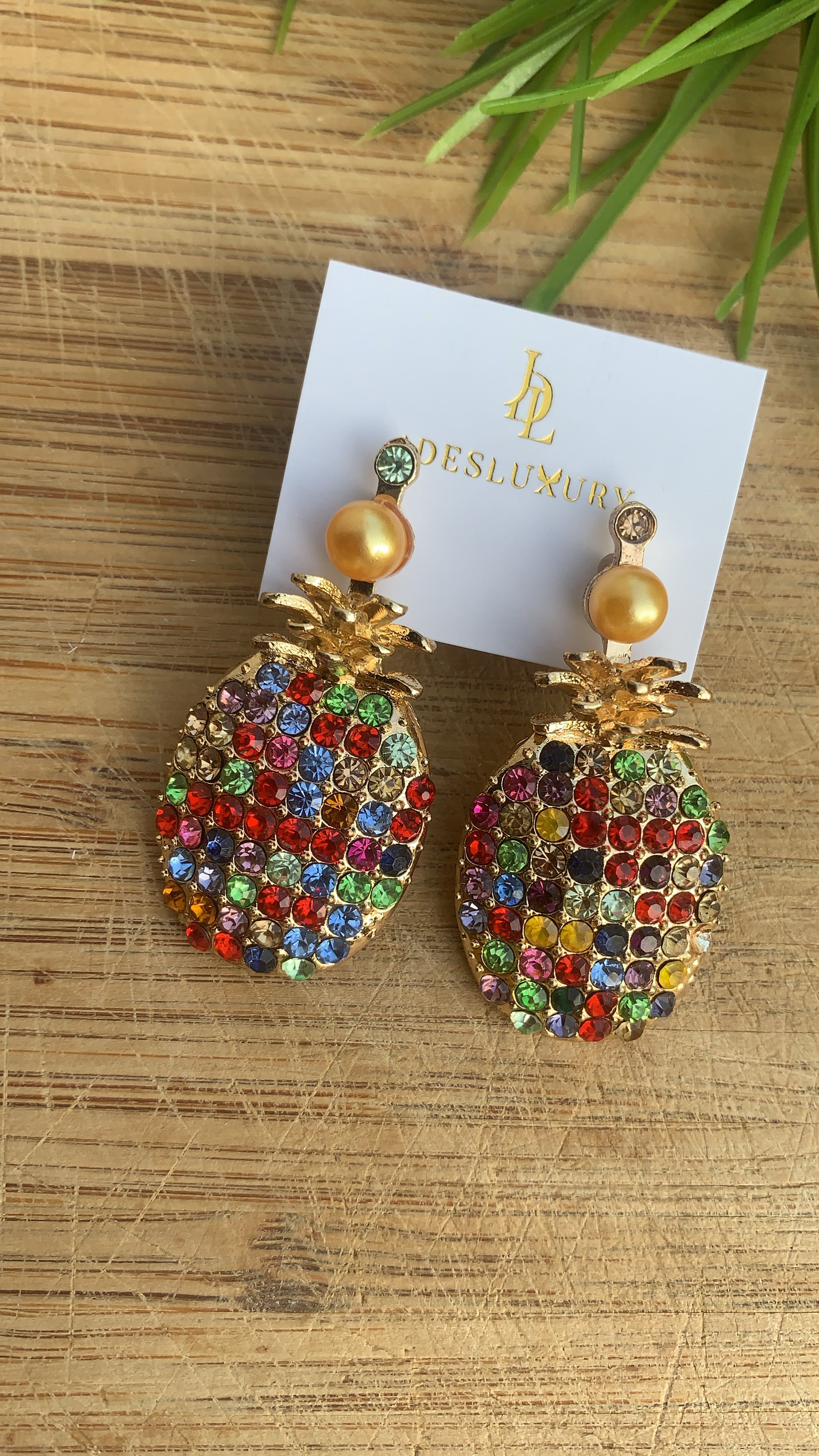 Fiesta earring.