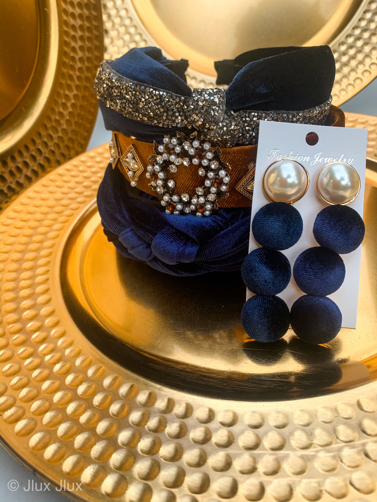 4 pieces set: 3 headbands 1 pair of earrings. Holiday looks New Year's eve looks Christmas looks