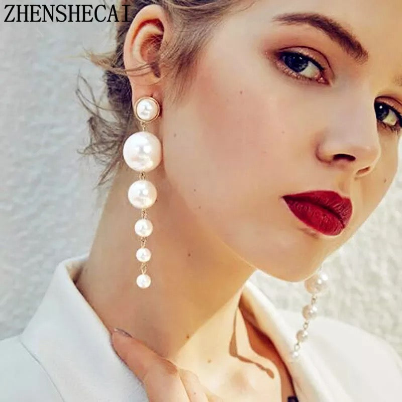 Bundle deals— two pair of earrings.