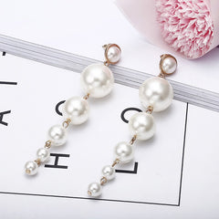 Bundle deals— two pair of earrings.