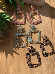 PICK ME EARRINGS - BLACK