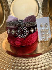 4 pieces set. 3 headband 1 pair of earring.