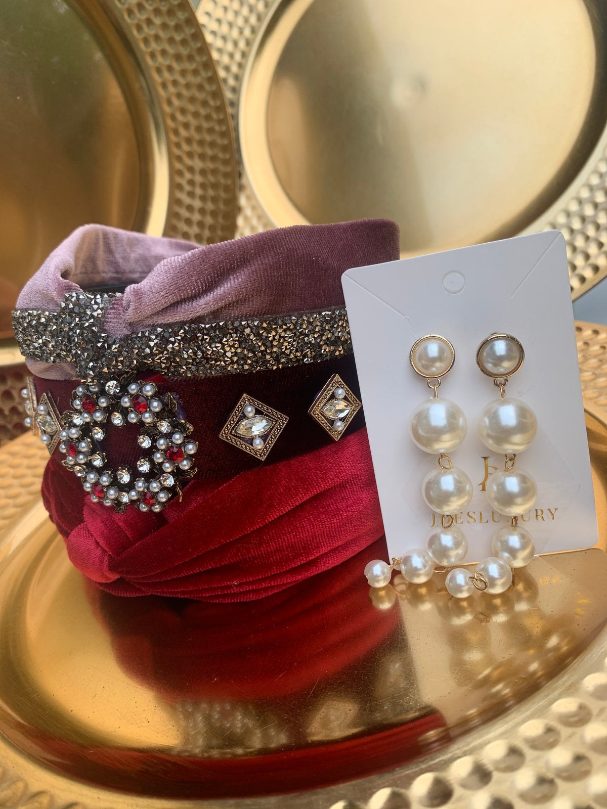 4 pieces set. 3 headband 1 pair of earring.