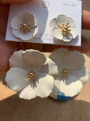 Bundle deals— two pair of earrings.