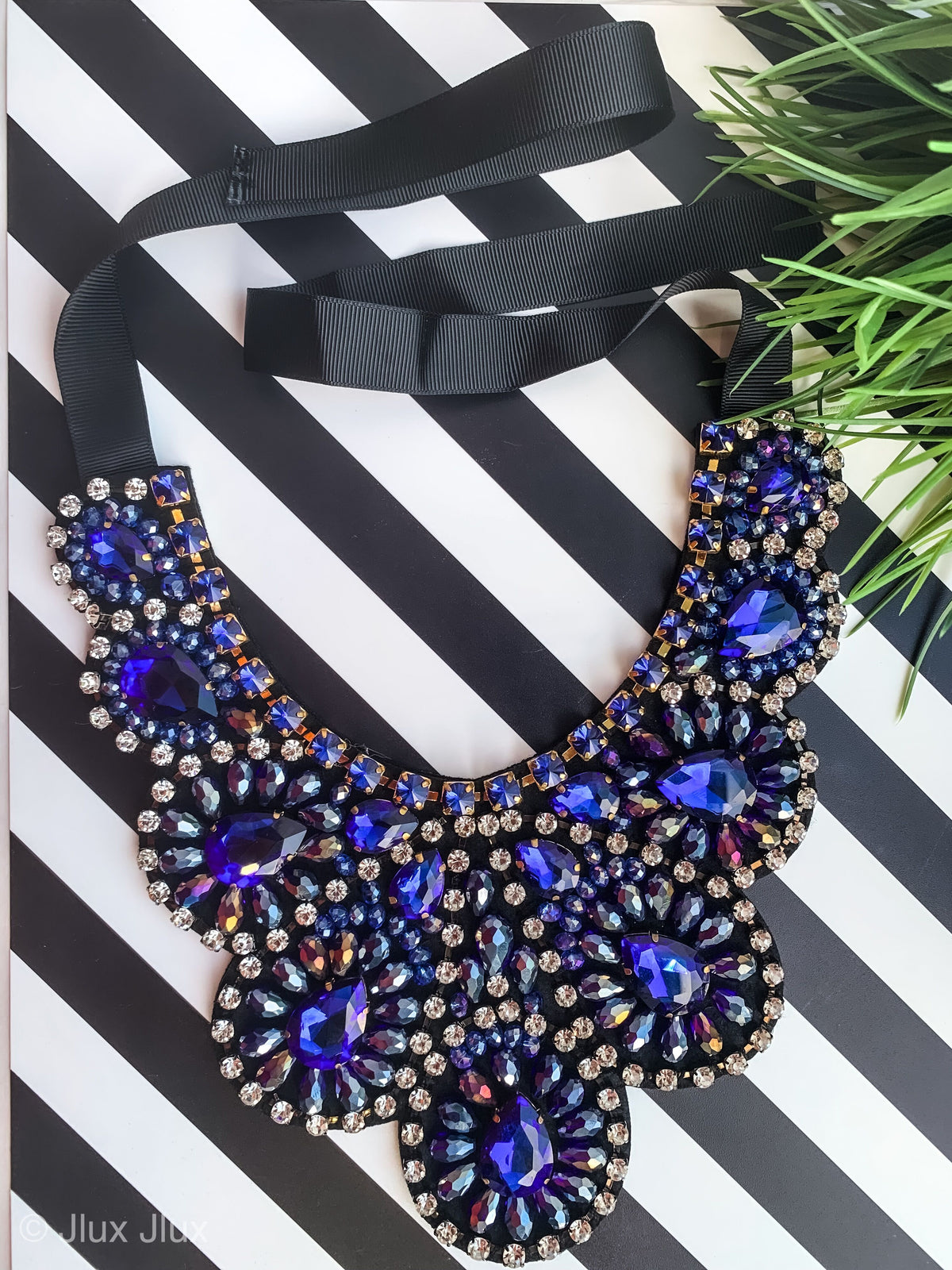 New Rhinestone Fancy Necklace.