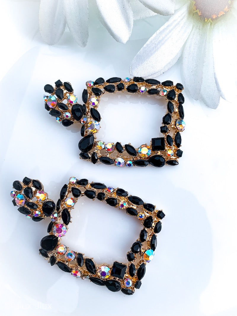 PICK ME EARRINGS - BLACK