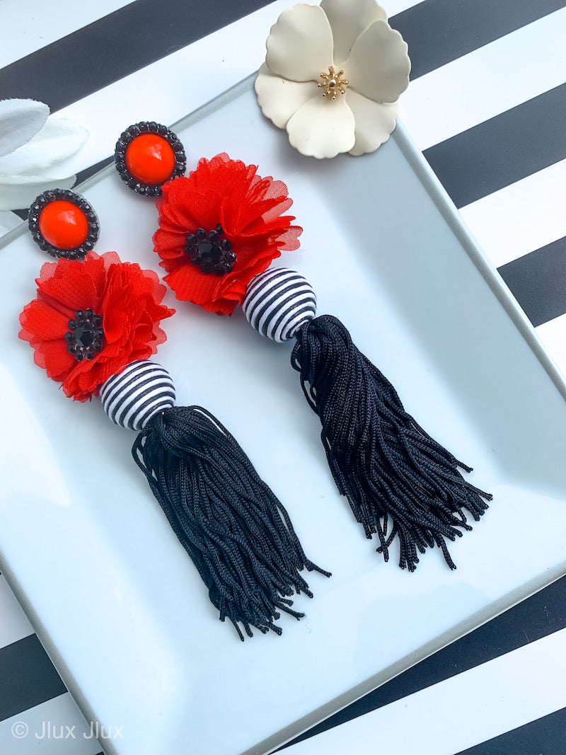 VACA FLOWER EARRINGS - RED