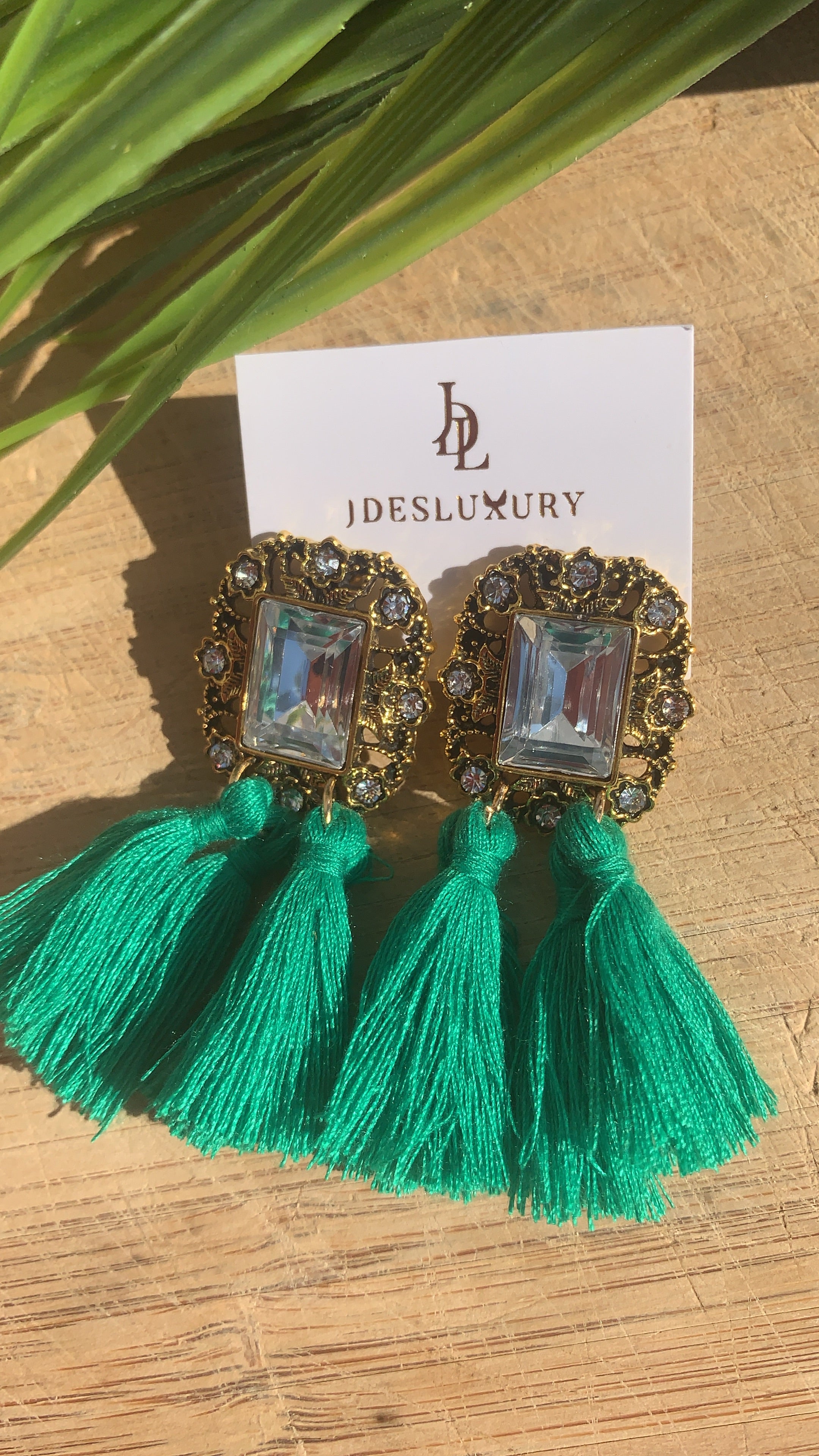 Alloy Fashions Tassel Earring